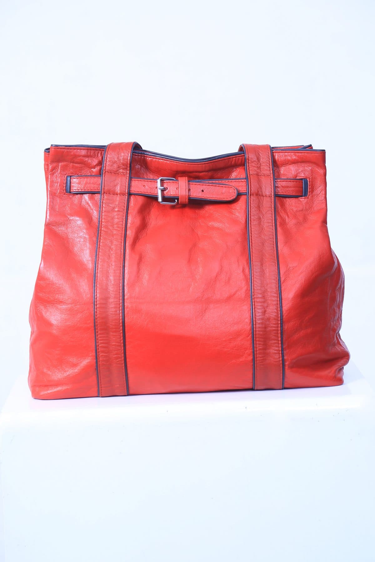 Leather tote
